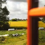 Authentic Country At A Farm Hébergement de vacances